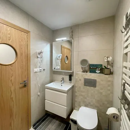 Domovina シャレー *